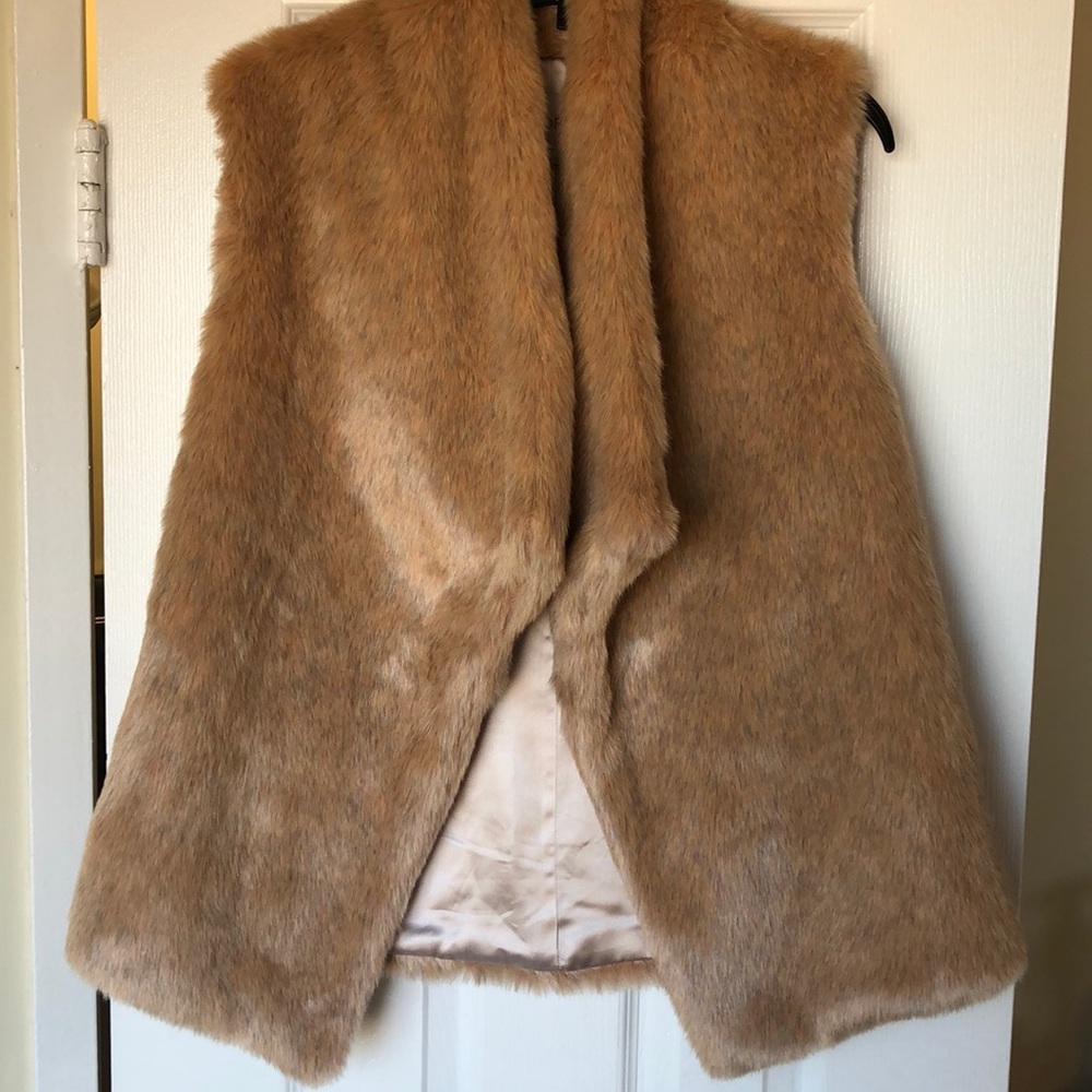 NWOT Loft Fur Vest size M/L